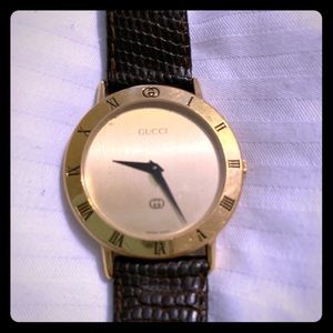 Like New Gucci Wrist Watch